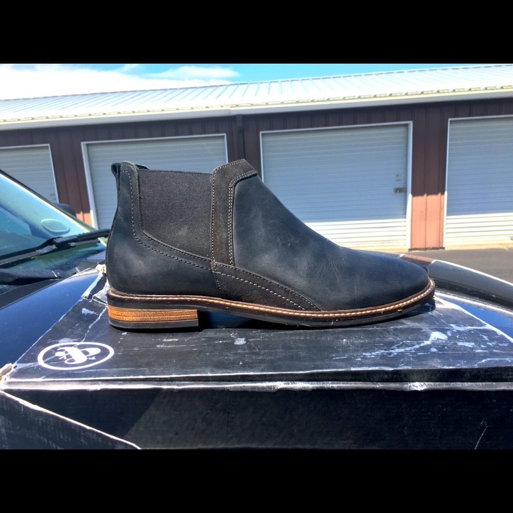 Thomas & Vine Corbin Chelsea Boots